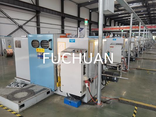 4500KG Kabeldrahtdrehmaschine 3300x1550x1800mm 0-25N Drahtspannung